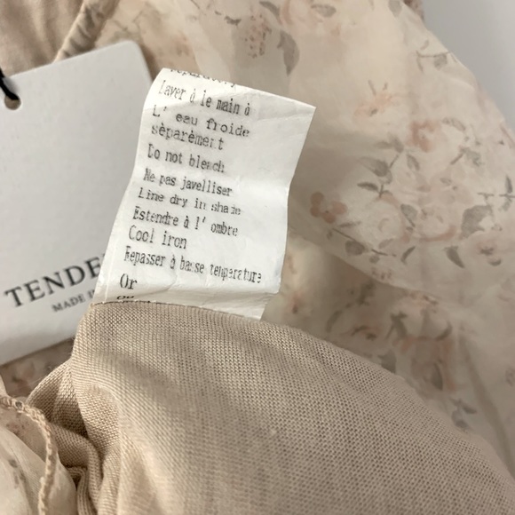 Tendenze Floral Silk Sleeveless Top Made in Italy (NWT) - Picture 11 of 15